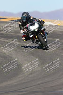 media/Feb-03-2024-SoCal Trackdays (Sat) [[767c60a41c]]/1-Turns 9 and 10 (940am)/